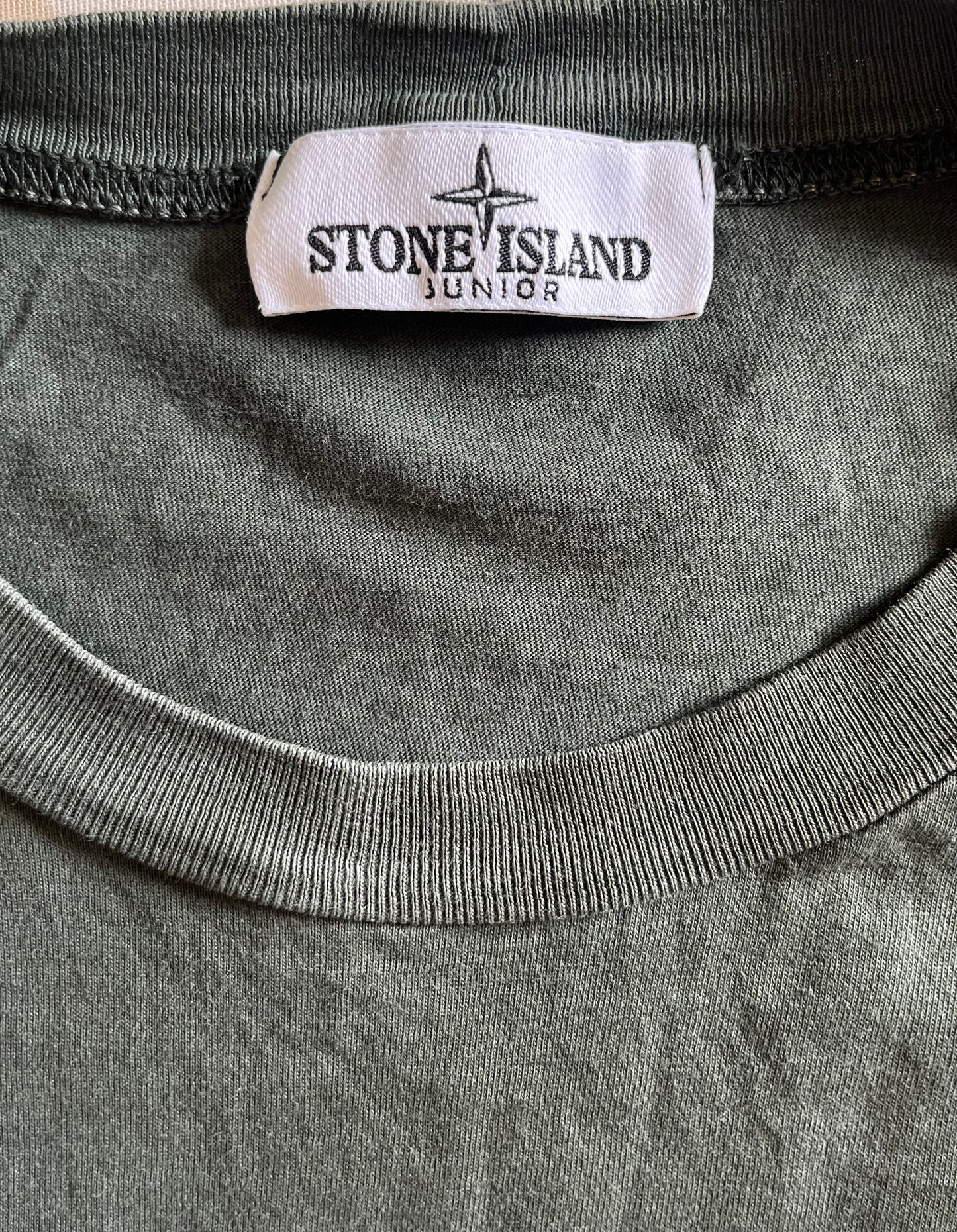 T-shirt kaki avec patch Stone Island - S/M