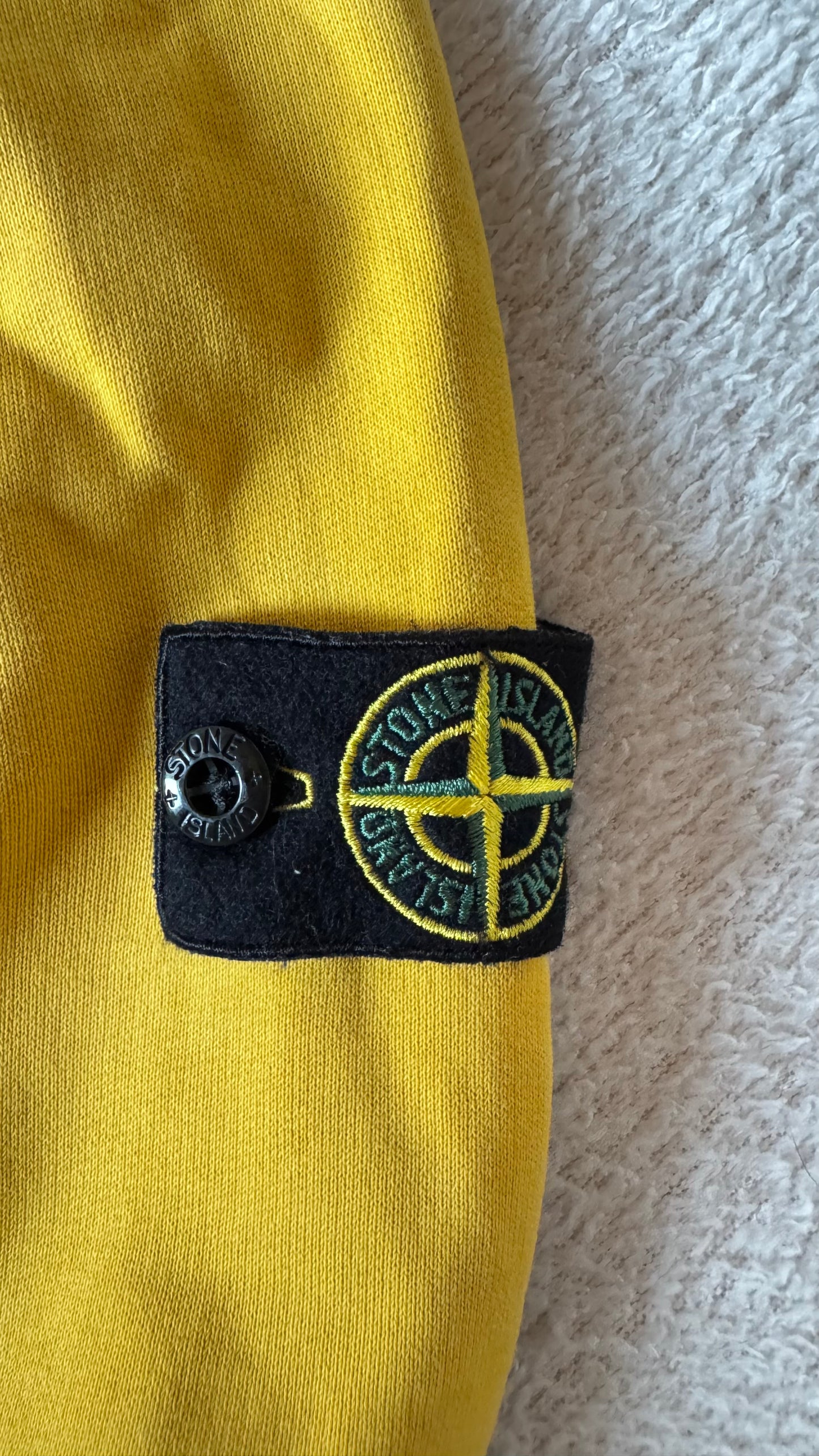 Pull jaune Stone Island - S
