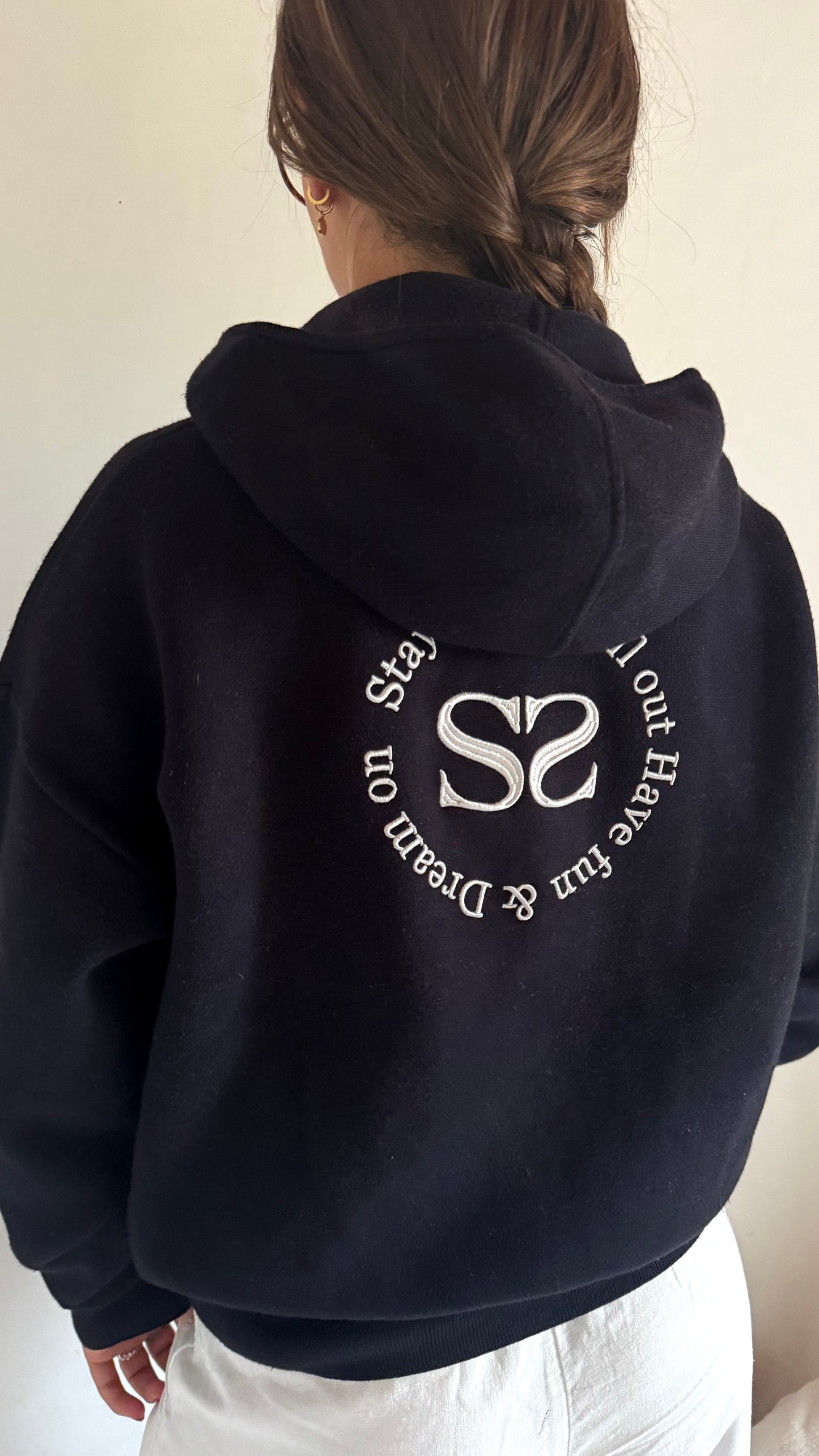 Veste à capuche noire brodée Sandro - S