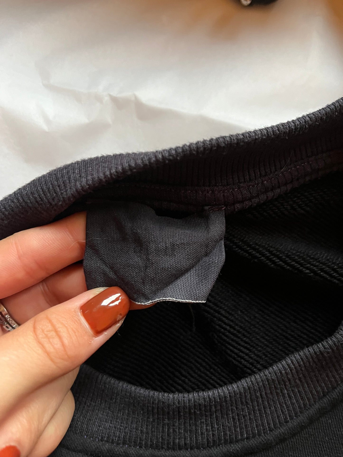 Sweat col rond noir Ami Paris - S